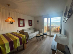 Bel appartement T2 cabine avec vue sur lac, balcon et parking couvert - FR-1-593-4 Les Angles
